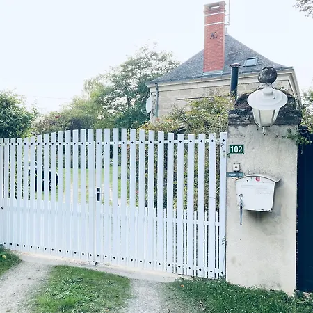 De Charme Dans Un Jardin De 1500m2 Nueil-sur-Layon