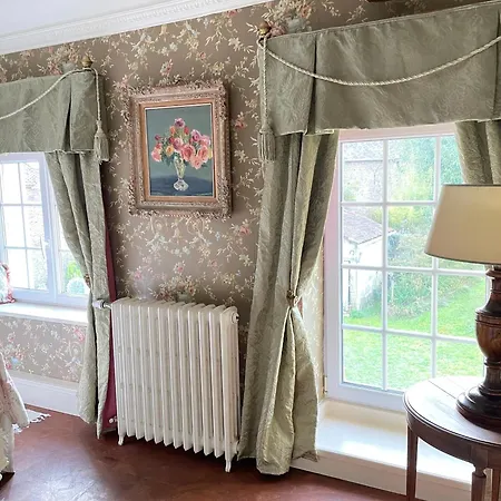 De Charme Dans Un Jardin De 1500m2